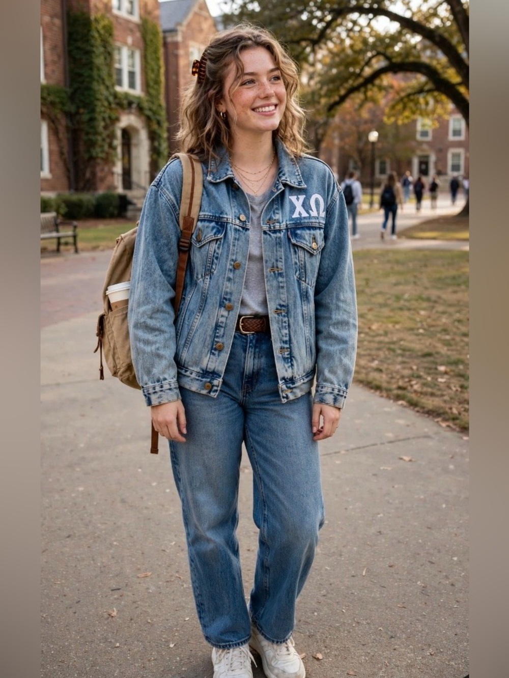 CHI-Omega we are Chi-O’s vintage Jean Jacket Mizz Lizz Size:M ❤️🧡
